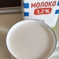 Почему молоко розовое